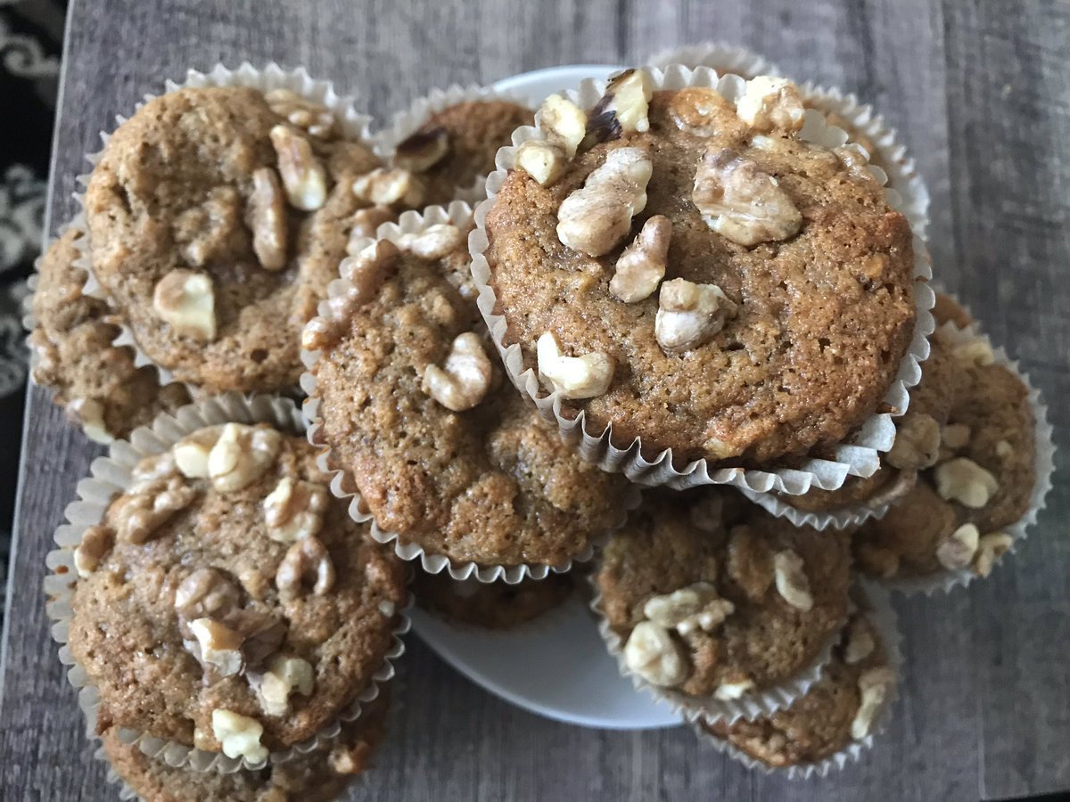 Vegan banana nut bread muffins 