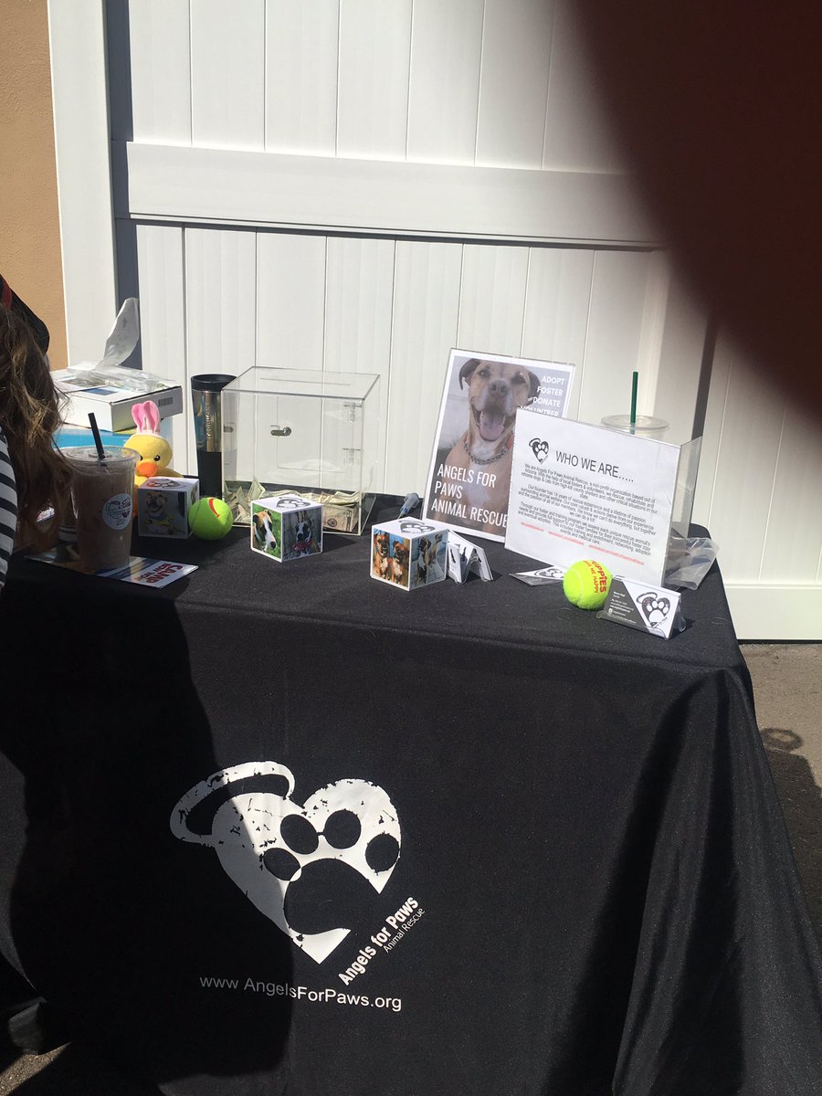 GrandCanyonProj's tweet photo. A GREAT EVENT! I swung past this one this morning at Camp Bow Wow in Phx and met the founder, Monica, and president Kalin, of this wonderful organization Angels for Paws Rescue.

Going on NOW, all to support a great cause!

#animalrescue #helpsupport #community #savelives #adopt https://t.co/9K0yGXQmJs