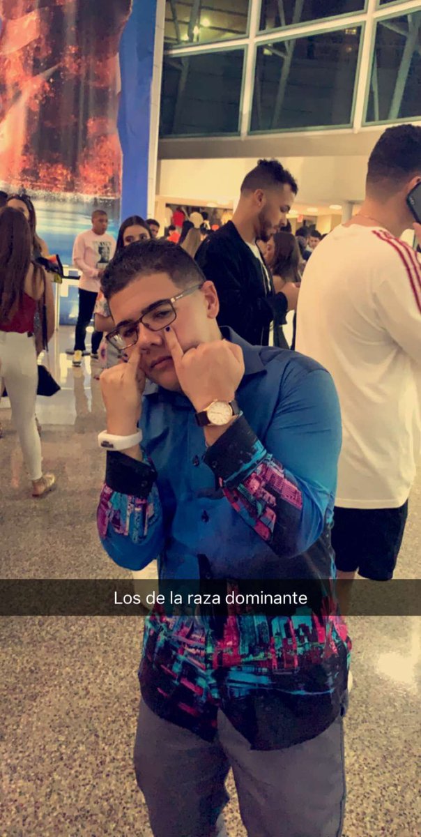 Christian_pr96's tweet photo. 👁🐰
#FlowMiami https://t.co/jCHtgKjV9e
