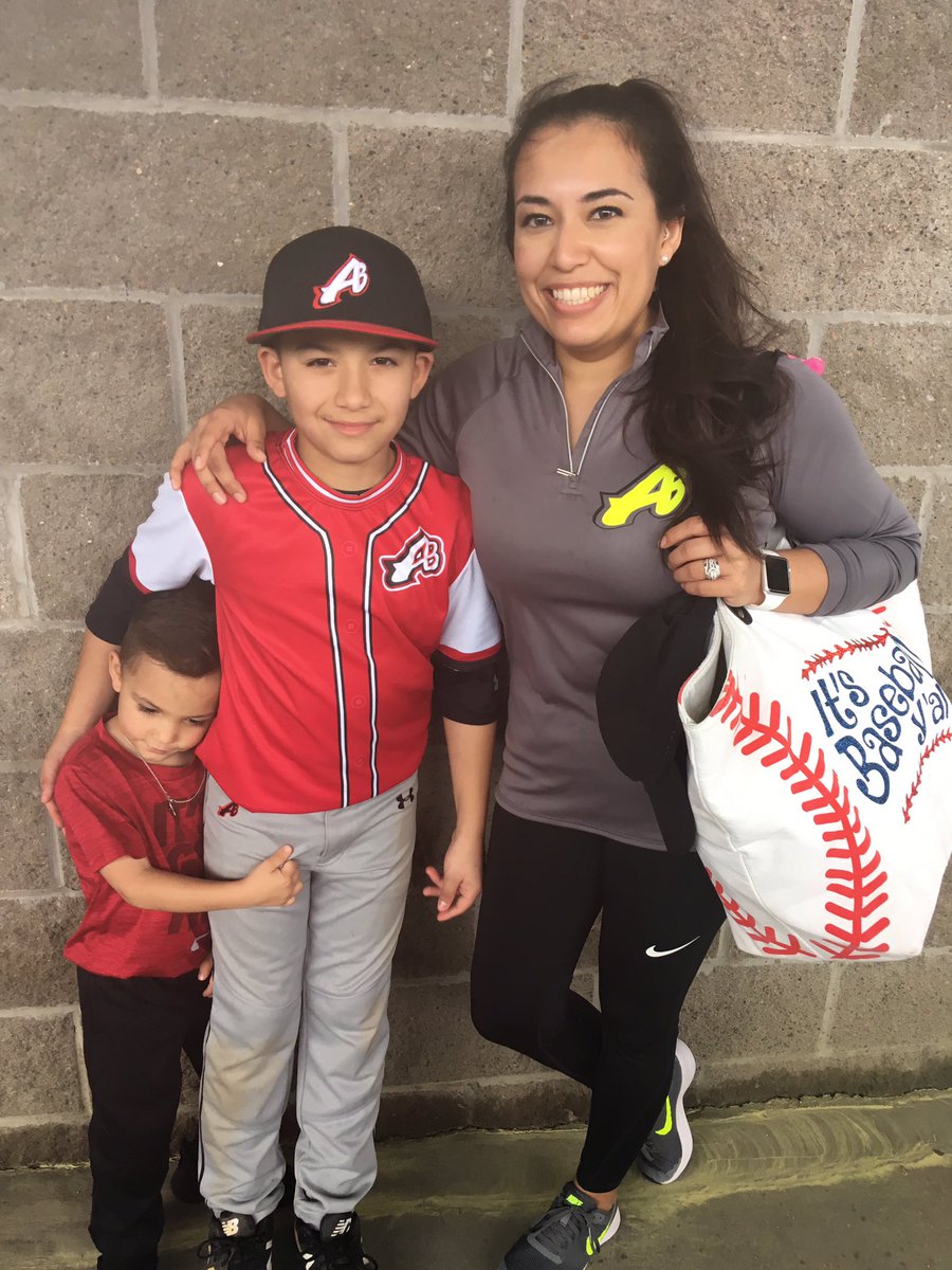 RandomTwterLady's tweet photo. 1st game in the book baby 😘⚾️😍 #BaseBall #baseballfamily #baseballmom #momlife #momoffour #advantagebaseball https://t.co/ogOv99YG7c