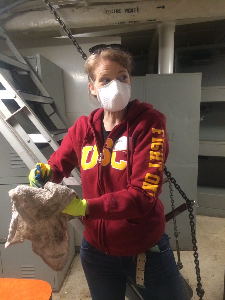 USCSecondDecade's tweet image. Getting our orders and heading in to the USS Iowa for a full day of cleaning ! @USCAlumni Day of #SCervice