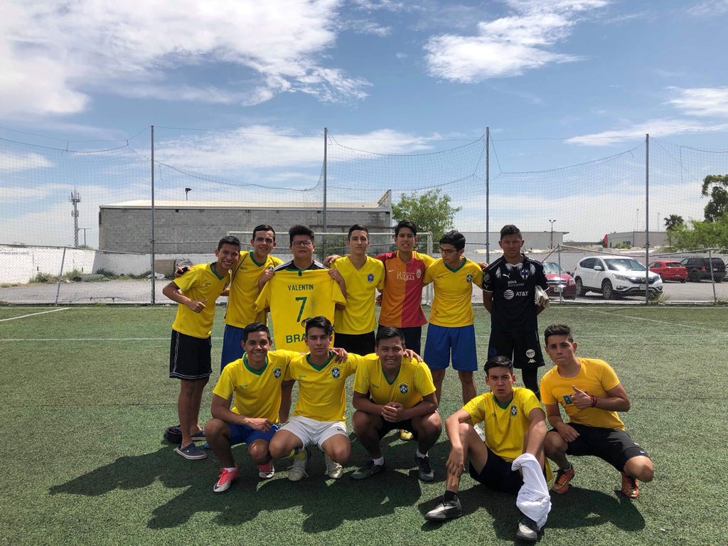 GalacticossFC's tweet photo. Fotogalería Bicampeonato🤳🏽
#DaleBicampeón https://t.co/DjKO1KArNY