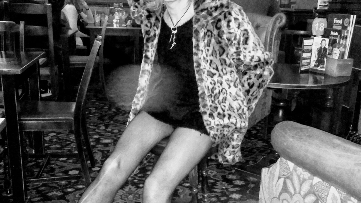 Dirty Viv tweet media