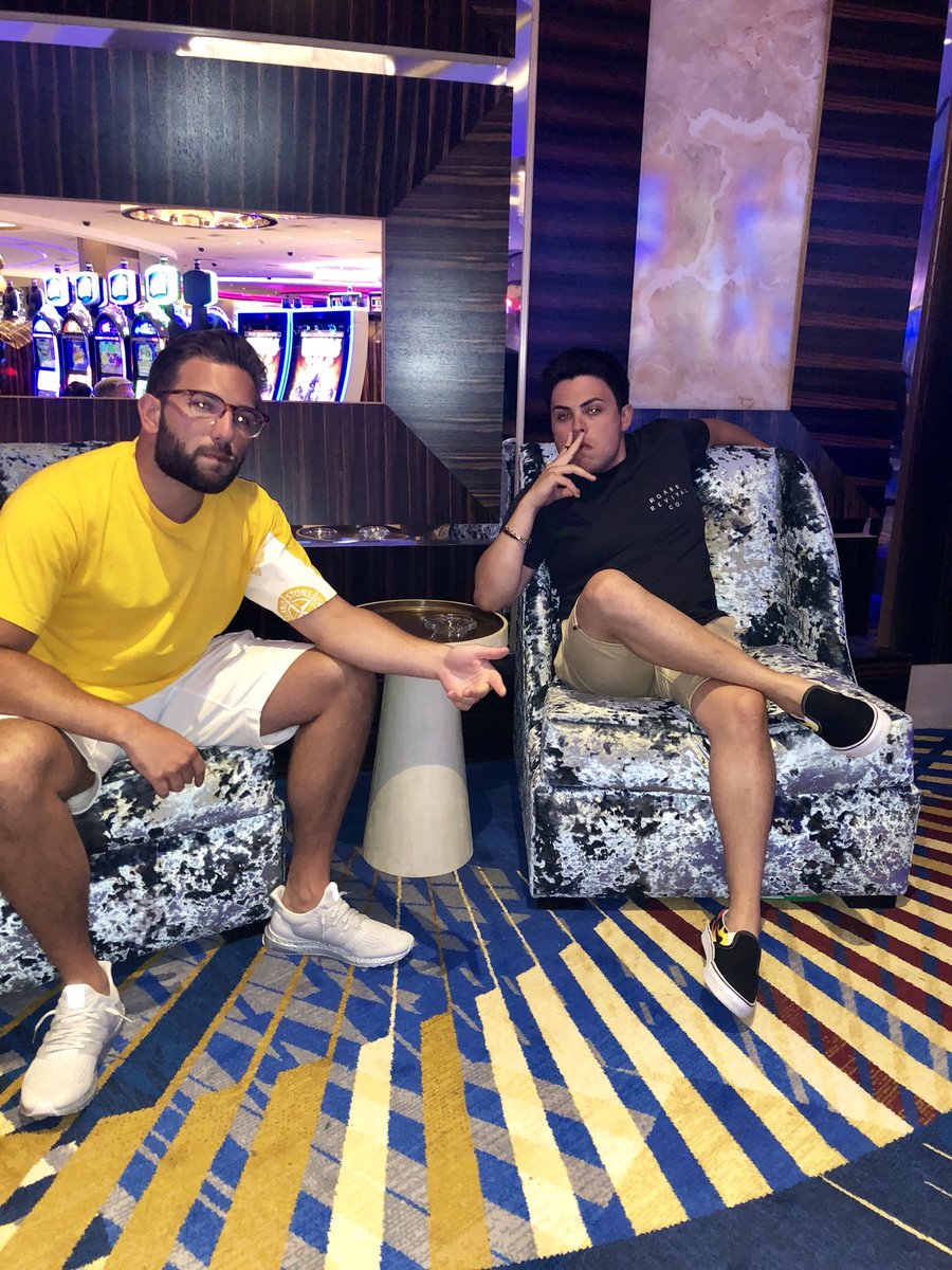 MassimoBrutto's tweet photo. Happy Birthday @_MichaelFick thanks for being the best bro a bro can ask for bro https://t.co/mMi4zKpysT