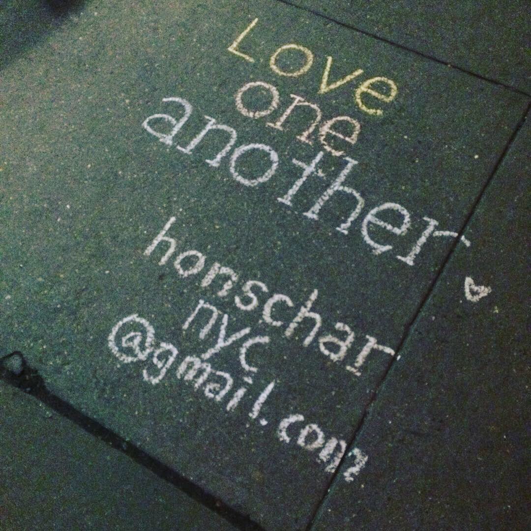 SoRoPhD's tweet photo. Love is all around in #nyc #nycaffair #doihavetoleave #proflife #researchtrip #tilnexttime ❤️❤️ https://t.co/dOYM4iOWkQ