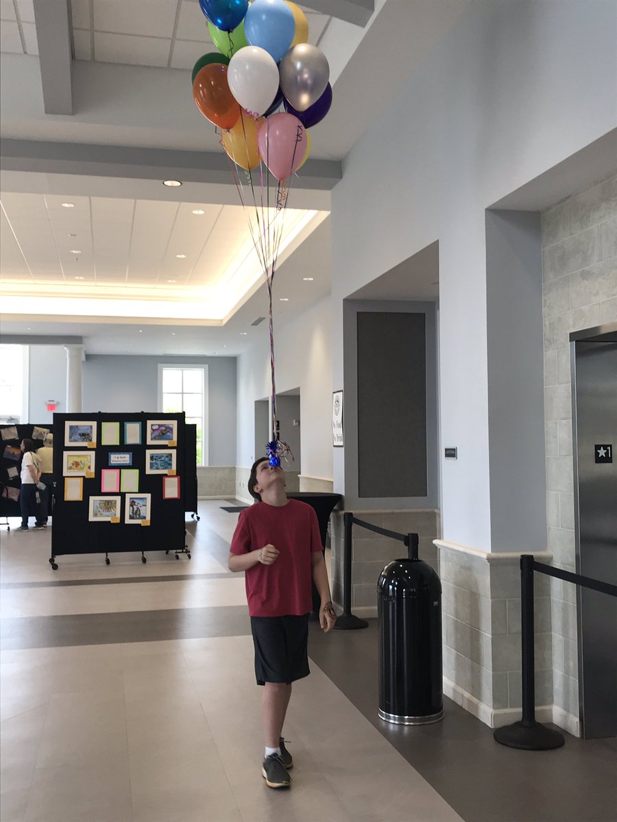 samtrevitt's tweet photo. Face painting and great art at the Fine Arts Center!  Come celebrate Youth Art Month with us.  #YAMgeorgia2019 https://t.co/5ZrL7hbnwE