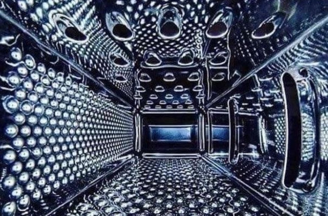 timmyclover's tweet image. Why does the inside of a cheese grater look like background for 2000s music videos?