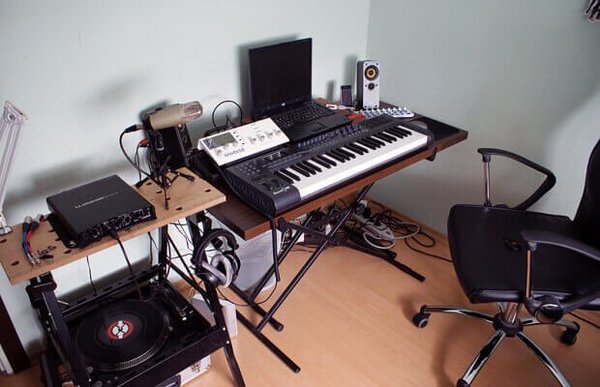 InsurAlign's tweet image. Protect Your Home Studio With These Insurance Tips upflow.co/l/rof8
