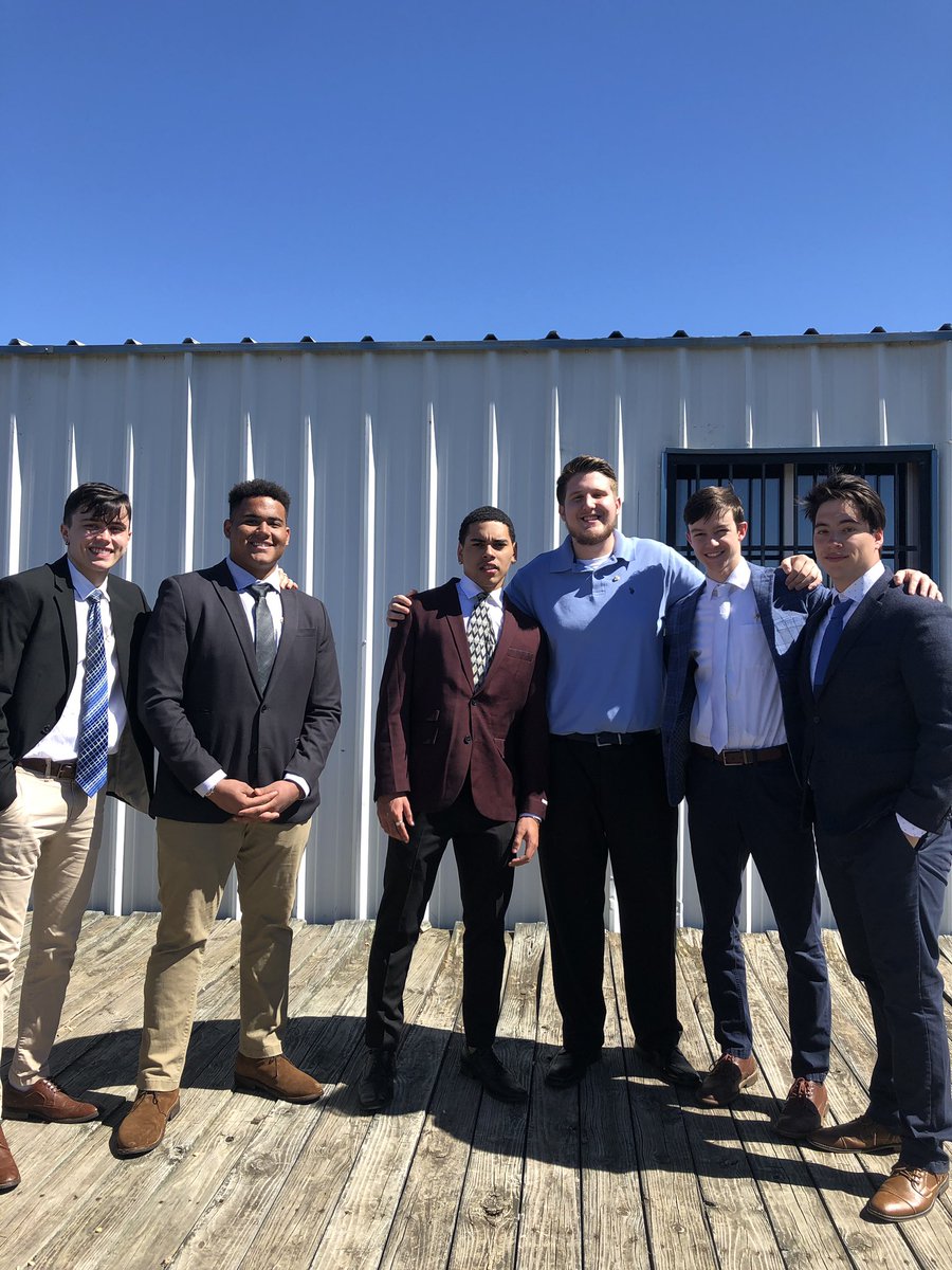 michaelsimm0ns's tweet photo. Congratulations to the newly initiated brothers of Spring ‘19 #SigSzn https://t.co/7gnk2IyDDS