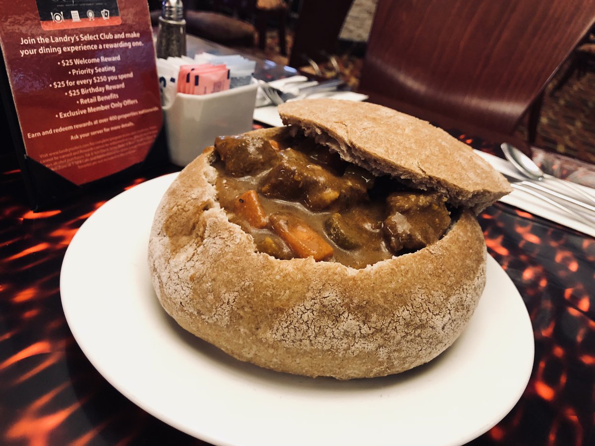 goldennuggetac's tweet photo. POTLUCK! Look what's coming back to #MichaelPatricks this #StPatricksDay.π See you March 17! #GuinnessStew https://t.co/YBaig9Ksgs