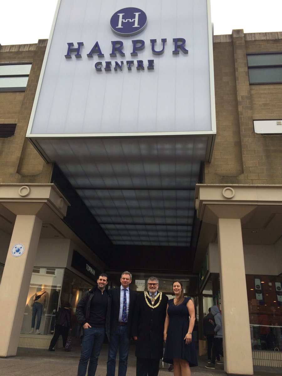 DaveHBedford's tweet photo. Photos from today’s opening of the newly refurbished @HarpurCentre.  A major investment &amp; a big vote of confidence in Bedford at what is obviously a tough time for all town centres. Congratulations to Sam &amp; the team &amp; all the traders. More here: https://t.co/si7SZJJjrK https://t.co/oqWPRM3VQM