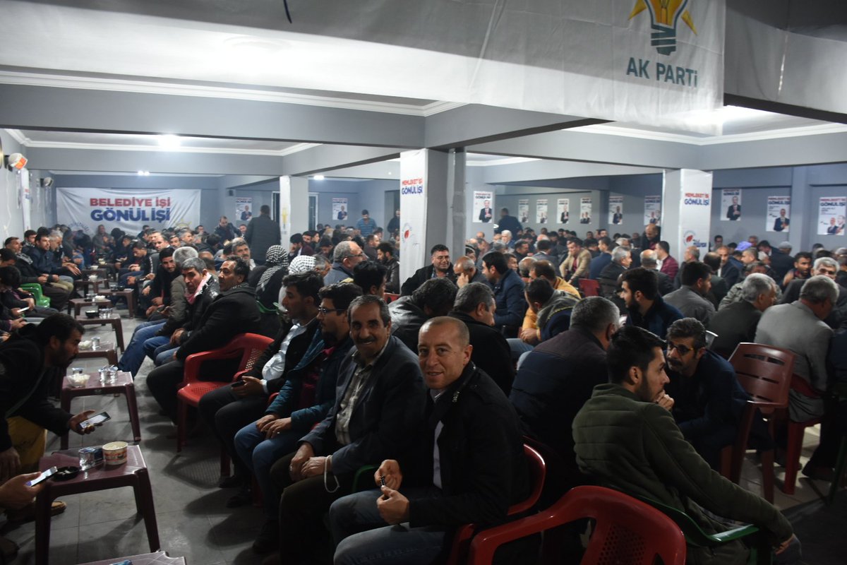 aslanalibayik's tweet photo. An itibarı ile gönül dostlarımızla bir aradayız. Herkese gönülden teşekkürler. @akpartiurfa @akpartihilvan @mustafa_cidir @hilvanskm 
#MemleketİşiGönülİşi 
#BelediyeİşiGönülİşi https://t.co/GGEPRWTR3S