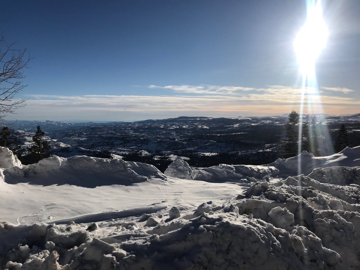 mike_ihpconsult's tweet photo. Stop and take a deep breath once in a while. You’ll be amazed at the view you might see and the peace that comes in taken that breath. #southernutah #skiutah #takeamonent https://t.co/MUXleu0PQa