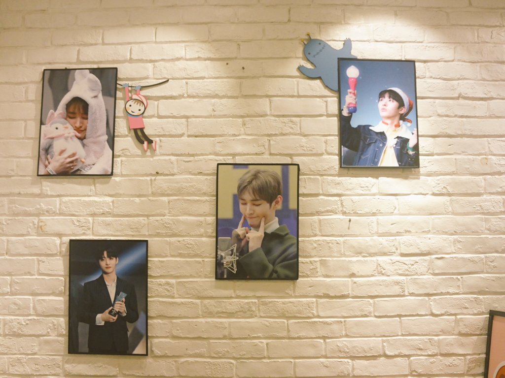imvisvisvis's tweet photo. #花inSG
So who's the 花 😍
And honestly, the writing of bdae messages is 👍👍
the waffles' good too! https://t.co/vNOkp9UXVw