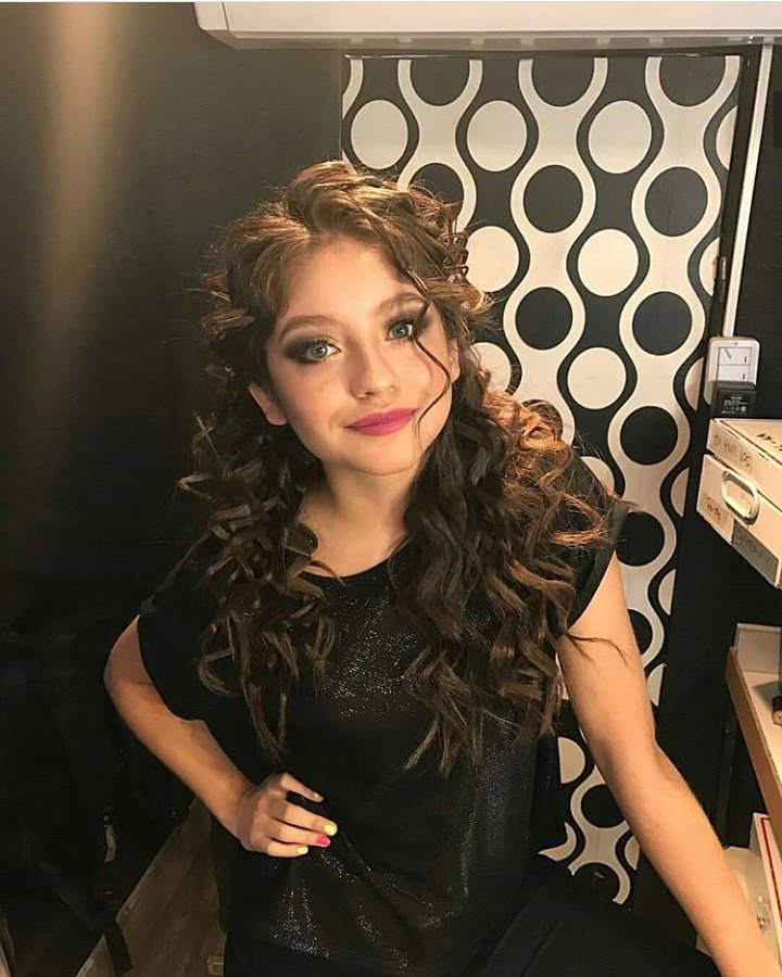 Karolsevillatw's tweet photo. QUE PERFECCIÓN💣💥💗 @karolsevilla @karolsevilla #karolsevilla #RecuerdosKS https://t.co/ebB3UWQT5U