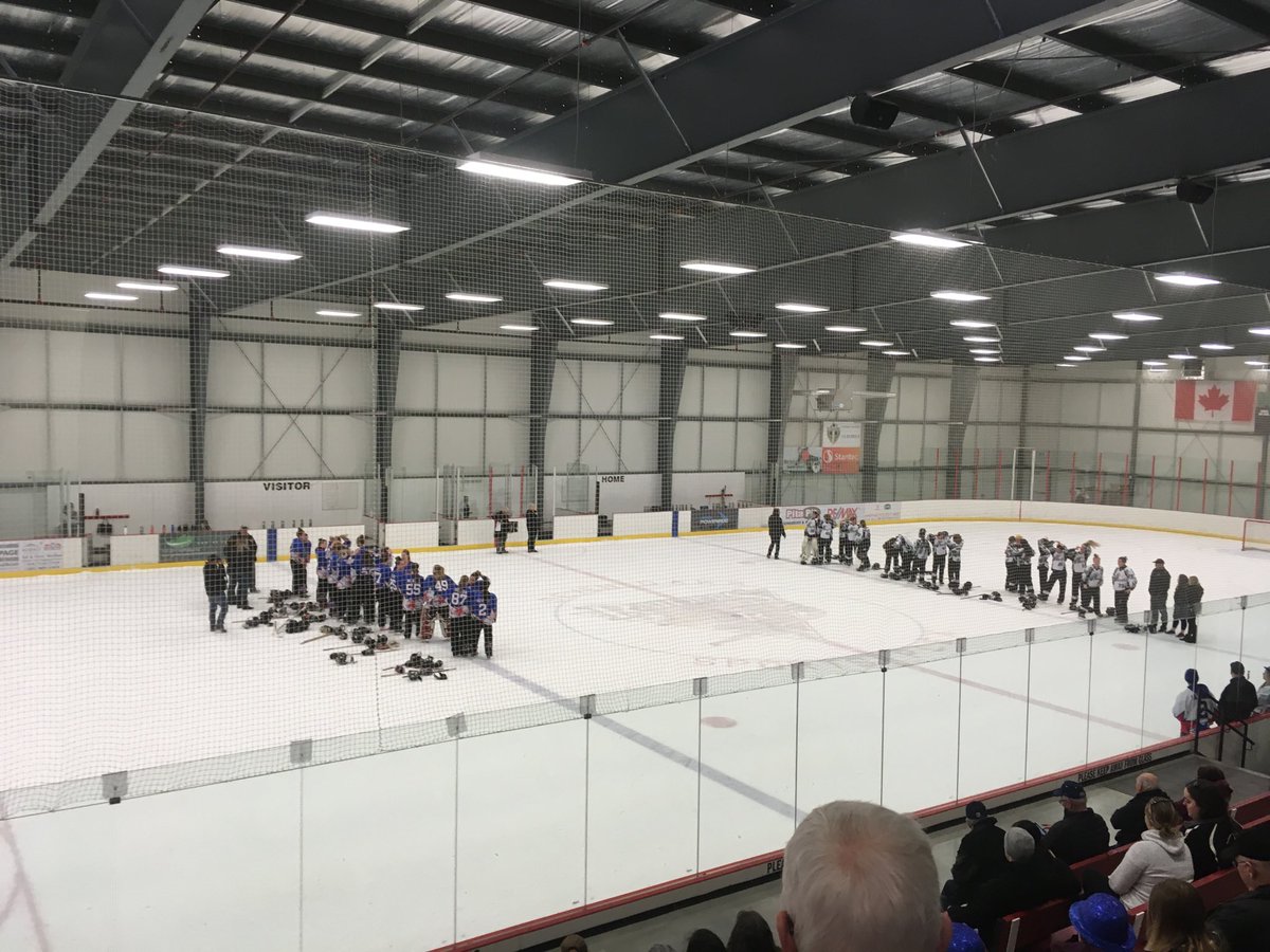 MagicAARingette's tweet photo. U19AA Magic will be representing as team Manitoba at this years CRC in P.E.I. Congrats on a exceptional overtime win over the Angels. https://t.co/JaNr2uSZ8z