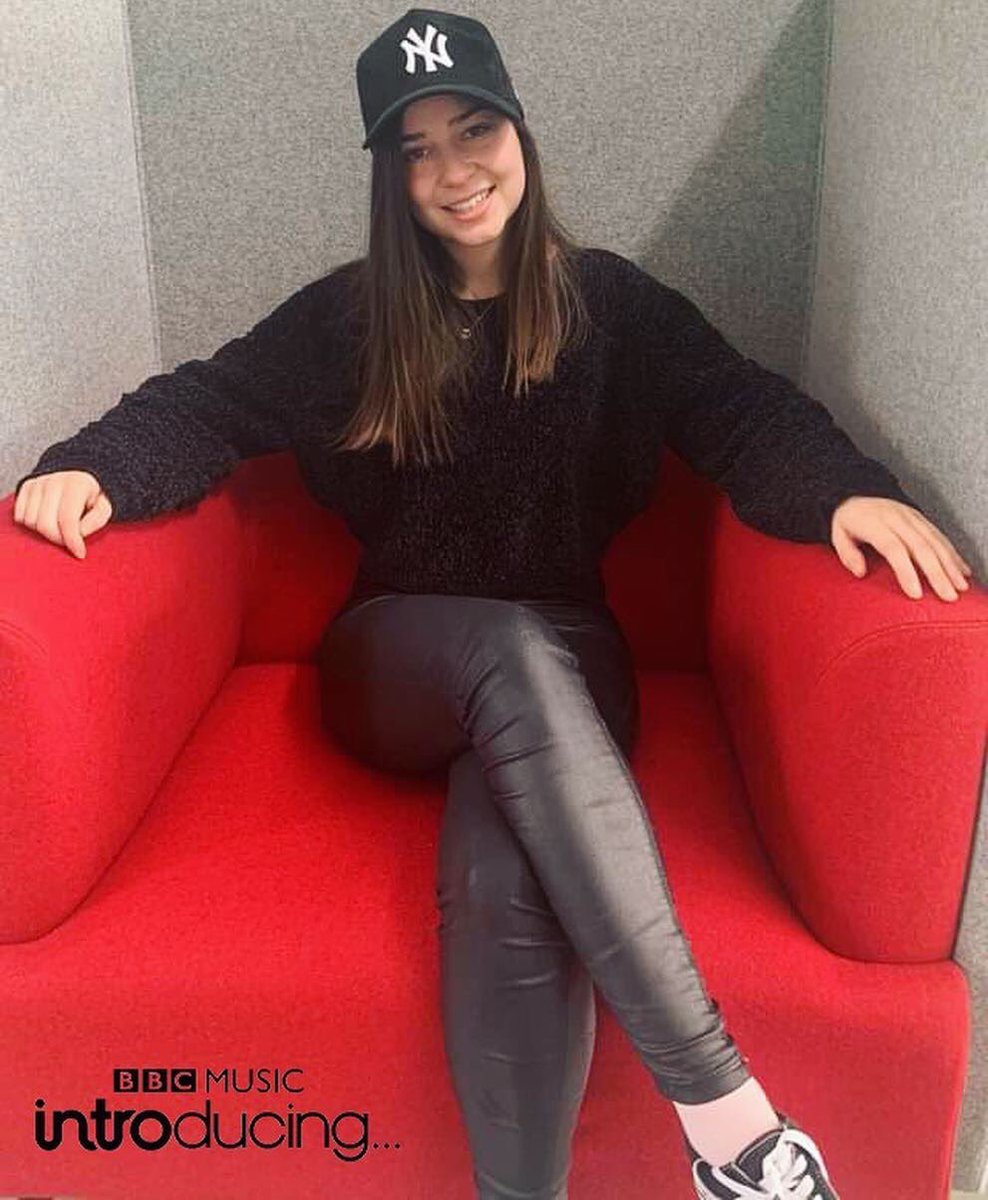 Tune into <a href="/BBCIntroBerks/">BBC Music Introducing in Berkshire</a> tonight to hear <a href="/KeraStewart/">KĒRA</a> chat to Bridgitte about the band coming to an end 🌷