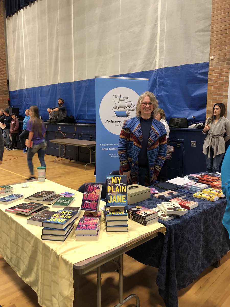 43IBOB's tweet photo. Now announcing next years titles! You can get them TODAY for 20% off at the @rdbooks booth! #ibob2019 https://t.co/NOdpJuV1wE