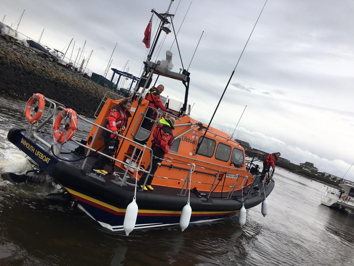 RNLI_Barmouth's tweet photo. Ella’s Log. 9th March. 4th leg of our journey, to Pwllheli. The weather was rough but we didn’t  notice it on the Shannon. Tomorrow is the final leg of our historic journey, the crew are tired but extremely proud to be part of this passage. See you all on the beach!! #RNLI #Proud https://t.co/m6T9MHYbuf