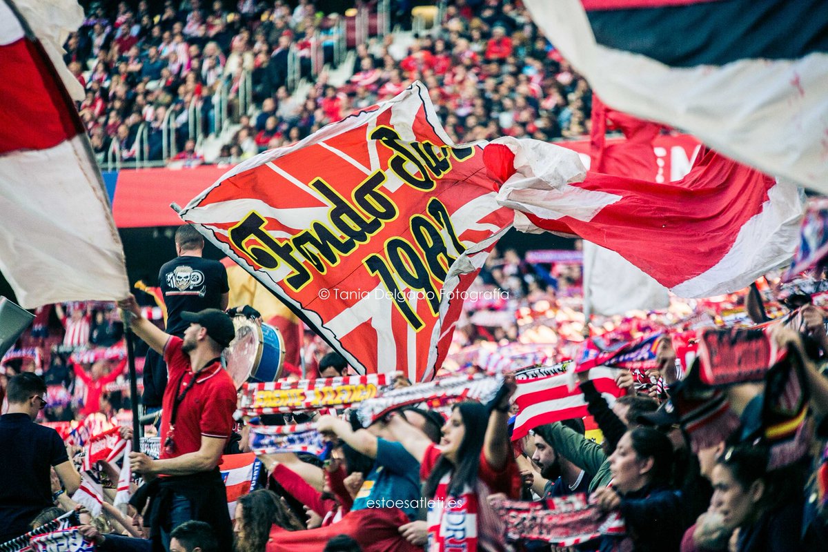 TD_Fotografia's tweet photo. #FondoSur del Calderón, yo de ti me enamoré... 🇵🇪🇵🇪🇵🇪
#AtletiLeganés #LaLigaSantander #FA https://t.co/4DNq0BYstn