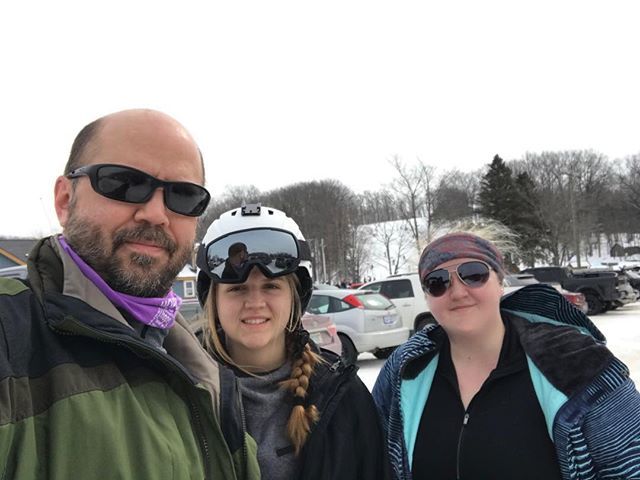 MartaVonHoltz's tweet photo. Tried the ski thing, did many an epic tumble, ended up at the bar. Worth it.
⛷
⛷
⛷
#caberfaepeaks #skiingfail #welltryagainnextyear https://t.co/d0Yib6n7bi https://t.co/KeovGgKxPX