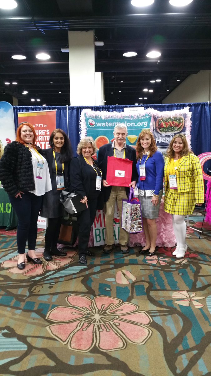 ConHealthInnov's tweet photo. #DIIGuy Dr. James Hebert updates @WatermelonBoard on Watermelon Study research #SEPCSouthernExposure https://t.co/CIwPDwC7v0