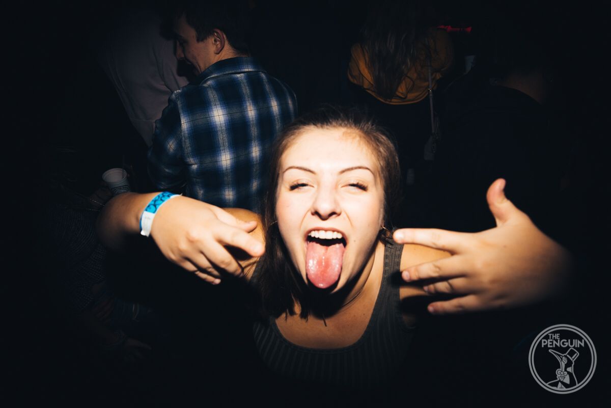 thepenguincomo's tweet photo. You don’t need a reason. 9PM. #AnyExcuseToParty https://t.co/6lMXxGRgWW