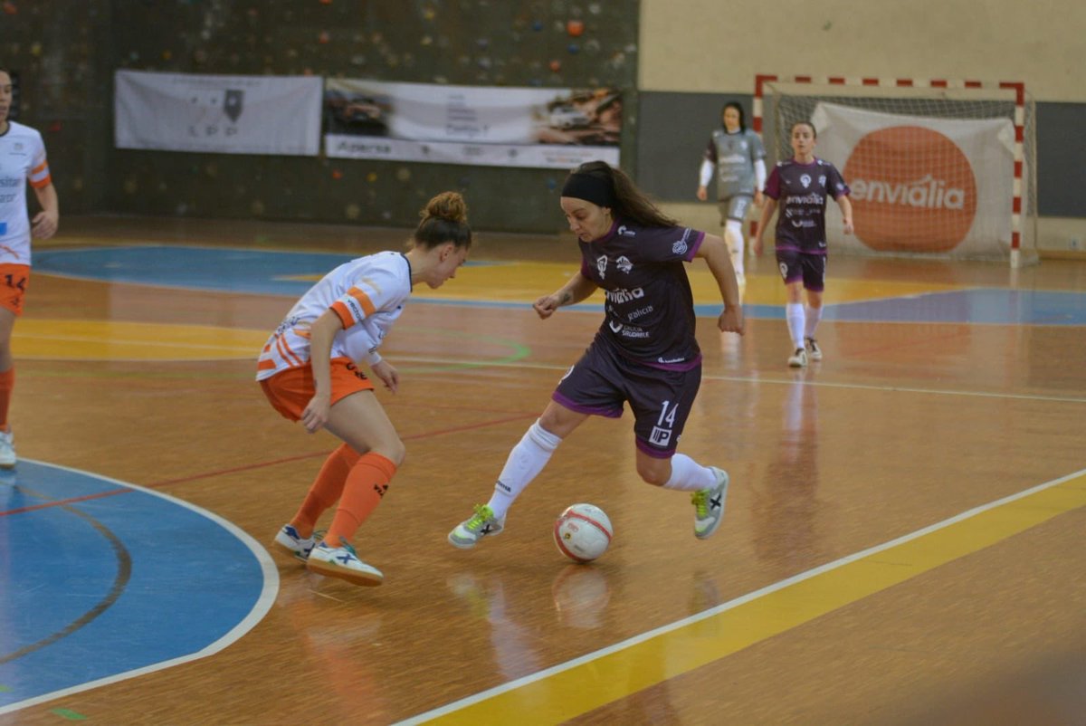 gmorenin23's tweet photo. Importantísima victoria en nuestra pelea por la 🏆 contra @UAfutsafemenino por 3 goles a 1

Seguimos compitiendo 
Seguimos creciendo 
Seguimos luchando 
Seguimos soñando
Seguimos puntuando 
Seguimos trabajando 

Y seguimos on fire🔥 

Enhorabuena chicas
Disfruten EQUIPO !!! https://t.co/ikj2pTEokx