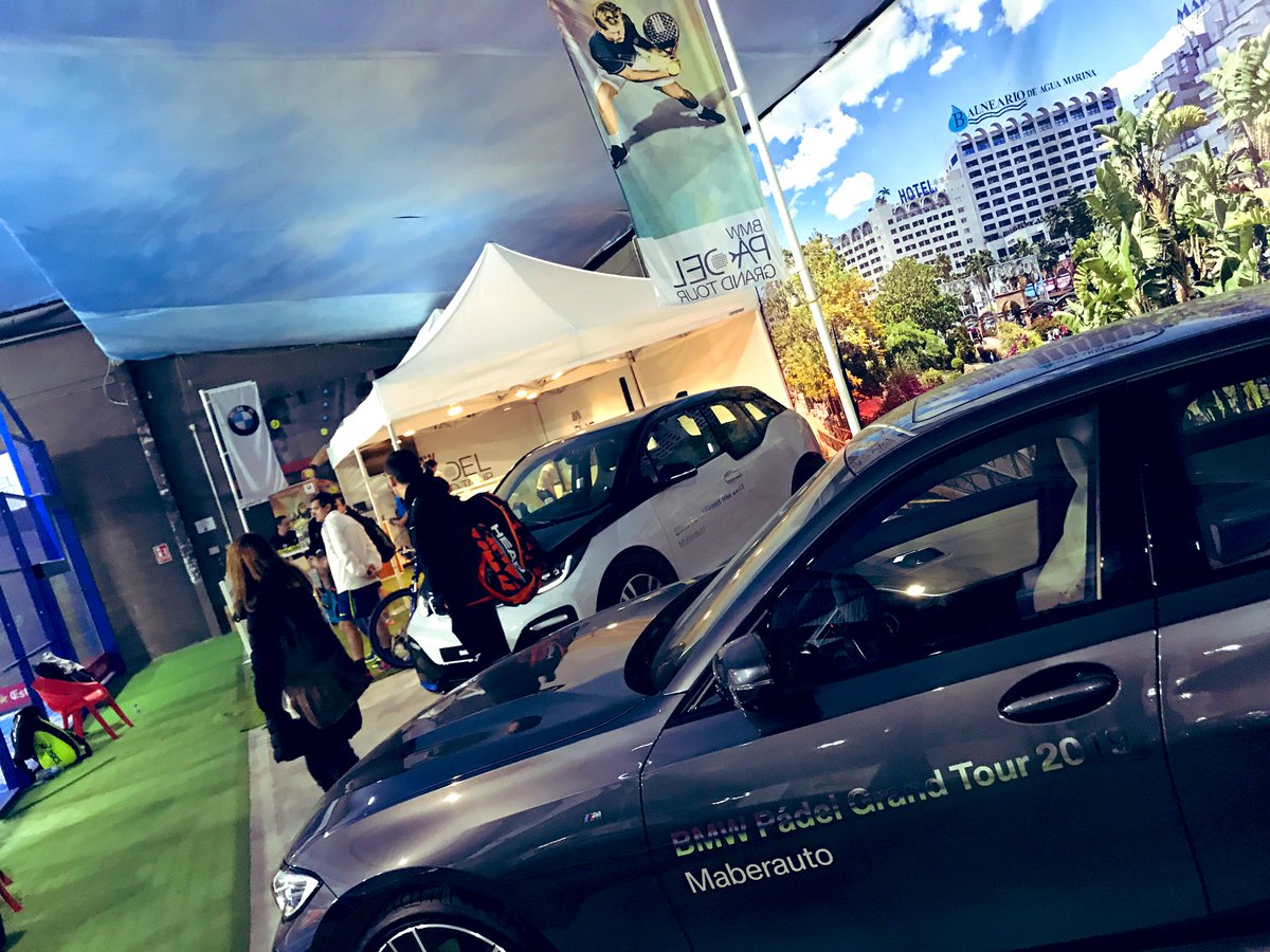 PipiRonUp's tweet photo. #BMWPÁDELGRANDTOUR2019 en @okpadelcs de #Castellón EN JUEGO LAS SEMIFINALES del TORNEO 🏆 @BMWMaberauto A POR TODAS 🎾🎾‼️ Y mañana esperamos a los MÍTICOS @Sebanerone y @GabyReca OS ESPERAMOS‼️ https://t.co/f97NV1lSJ0