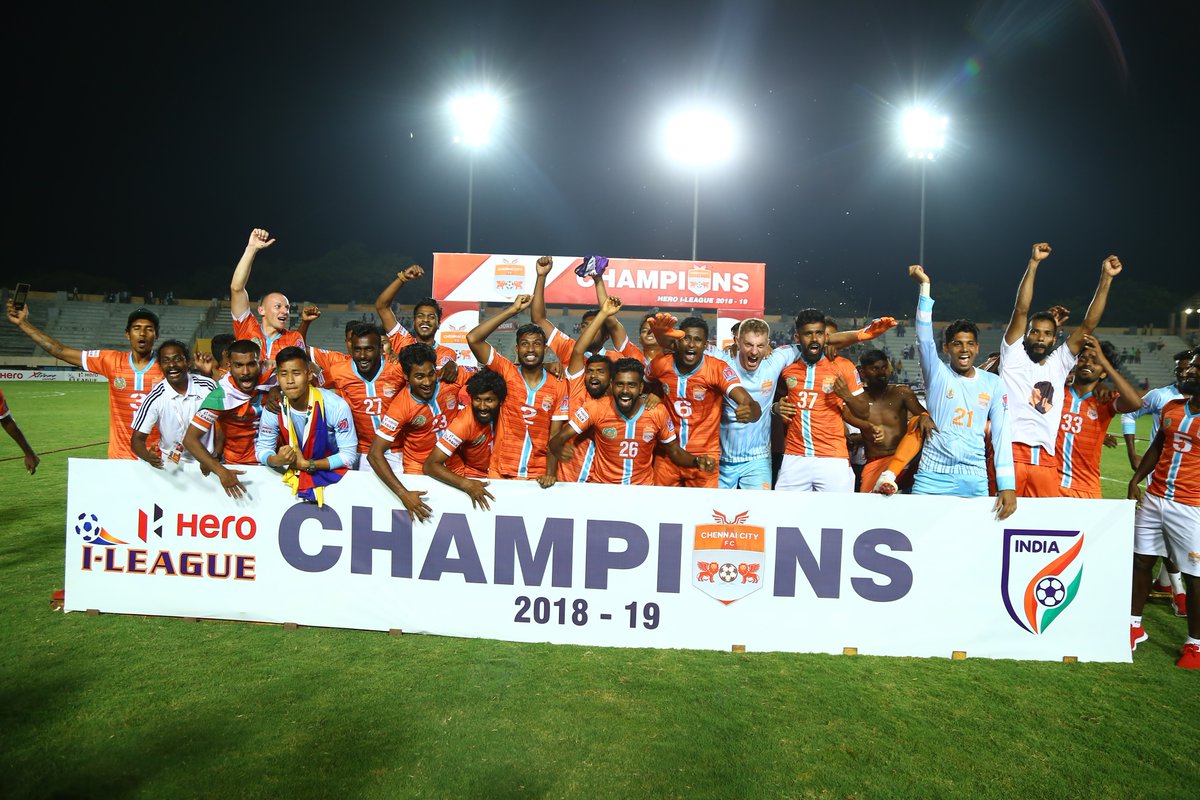 theroorpaiyan's tweet photo. .@ChennaiCityFC dethroned @minervapunjabfc from regaining their @ILeagueOfficial title.
#ChennaiCityFC beat the defending champions in the final by 3-1.
#CCFCMPFC #ChampionChennai #HeroILeague #ILeagueIConquer
https://t.co/D8m2OtwmHh https://t.co/J0BlvstbXA