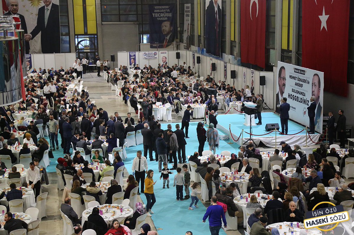 mehmetozhaseki's tweet photo. 25 dava arkadaşımla hizmete hazırız!

Ankara Sinoplu Dernekler Federasyonu’nun düzenlediği toplantıda vatandaşlarımızla bir araya geldik.

#BelediyeİşiGönülİşi 
#İşinÖzüHasekiSözü https://t.co/UX1Ao9hieA