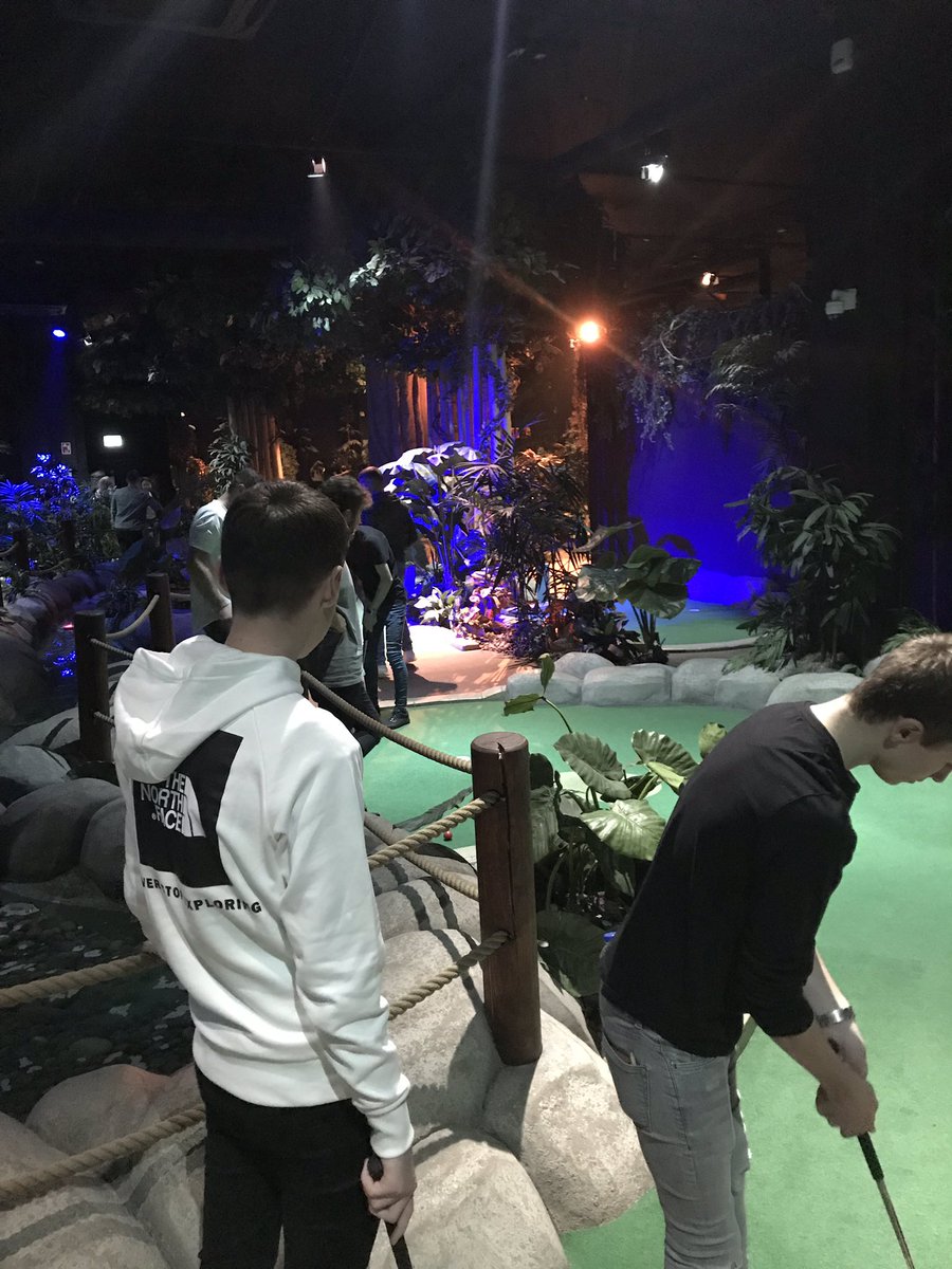 ScotHoodGolf's tweet photo. Great night with lots of laughs at @TreetopGolf with the @llanwerngolf Junior Crew ๐๐ผ๐ #TopLads #PuttingMasterclass โณ๏ธ https://t.co/fLMgT9v3KZ