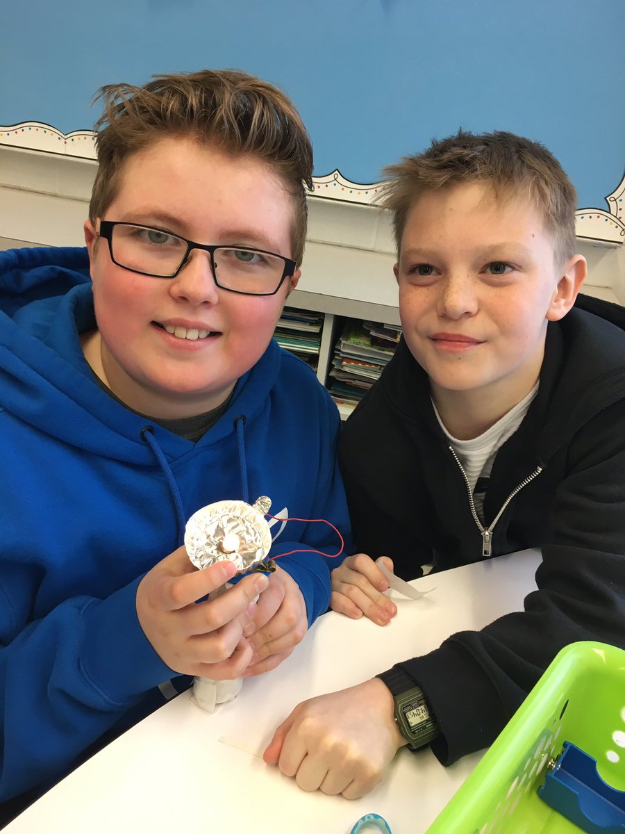 MsCarruthers5s's tweet photo. It was a busy week in #wye5C ! We presented our speeches, built flashlights, demonstrated our multiplication &amp; division knowledge and built movable objects in STEM! #wye5C #wyewonders #eips #eipsteaches #STEMatWye https://t.co/a8hhXccrLI