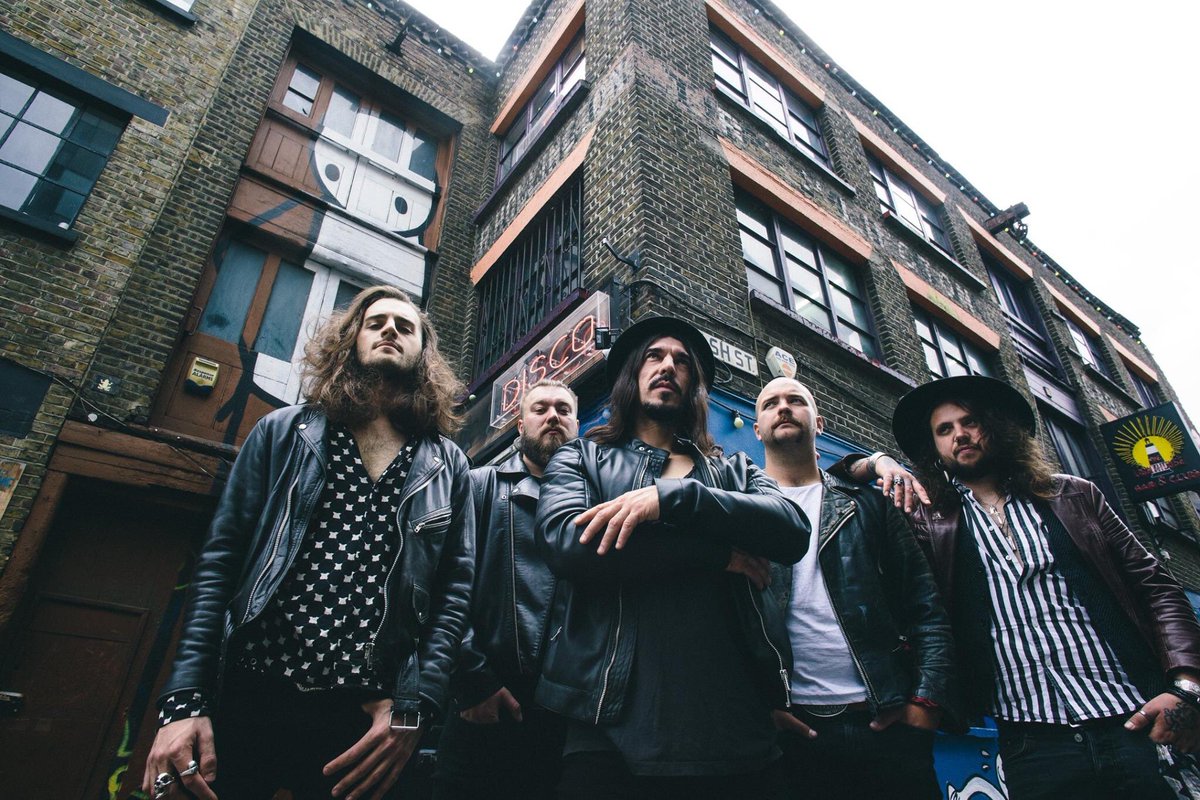 PistonMusic's tweet photo. Thank you for the feature Just Listen To This 😄🤘🏼“Piston are a British five-piece rock ‘n’ roll engine made up of four members from the Midlands greased with a vocal roar from the south.” Read more - https://t.co/YXVZFG8qw6 https://t.co/aNFwa6WzVZ