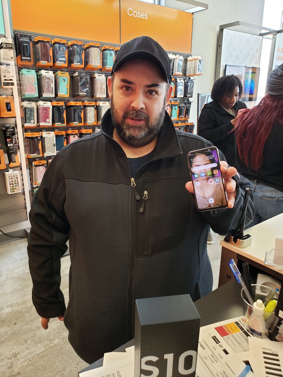 4 Real Wireless tweet media