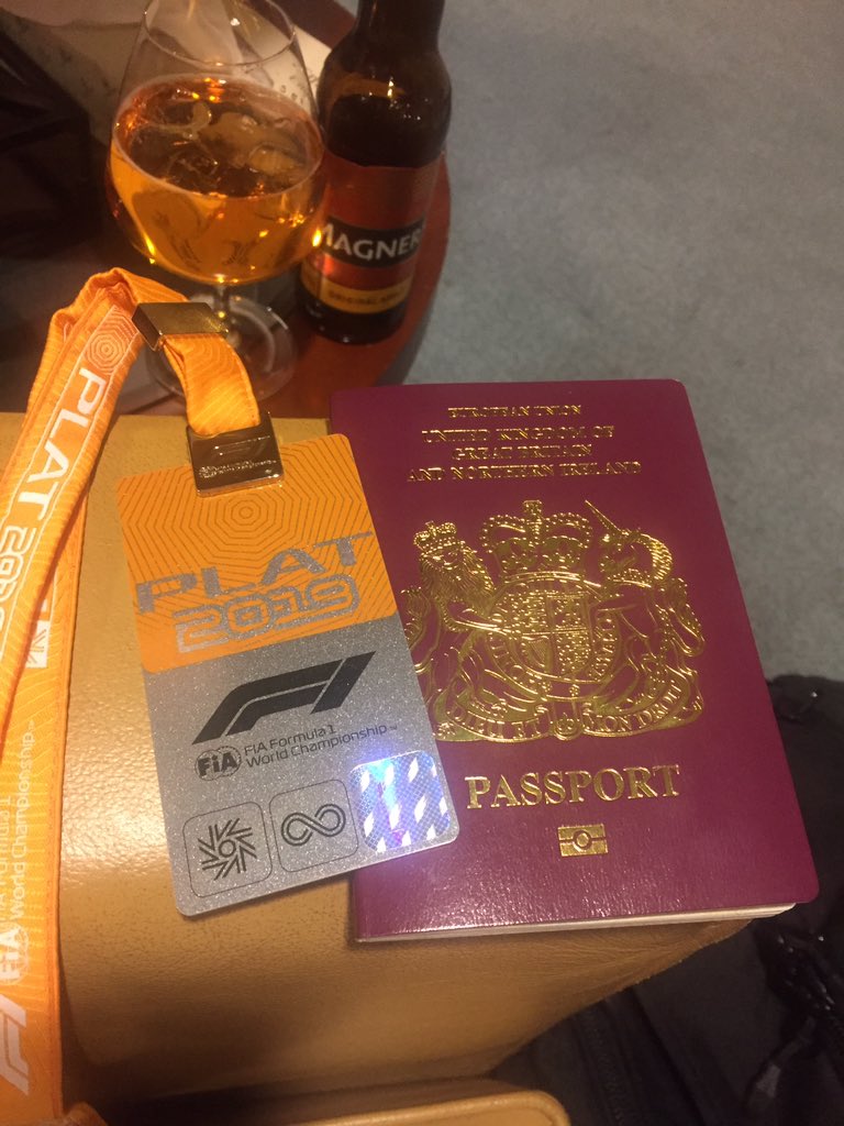 bernie_collins1's tweet photo. Here goes 2019! #f1 #melbourne #beachfirst https://t.co/r7xfzo5Yli