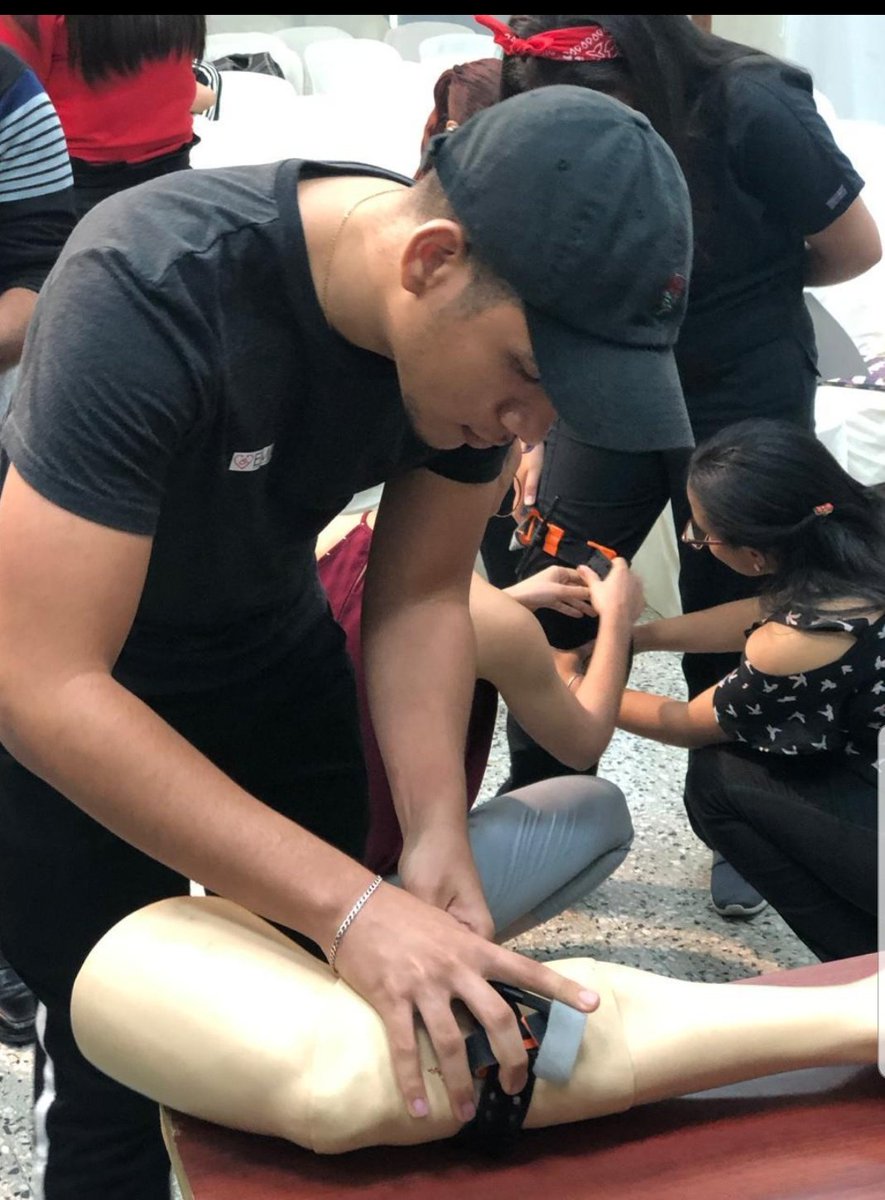 AleBaezMD's tweet photo. More #StopTheBleed action at @UNPHURD @StopTheBleed |EMIGs leading change in the oldest city of the Americas @SODOEMRD https://t.co/Ofh2Q6PqFL