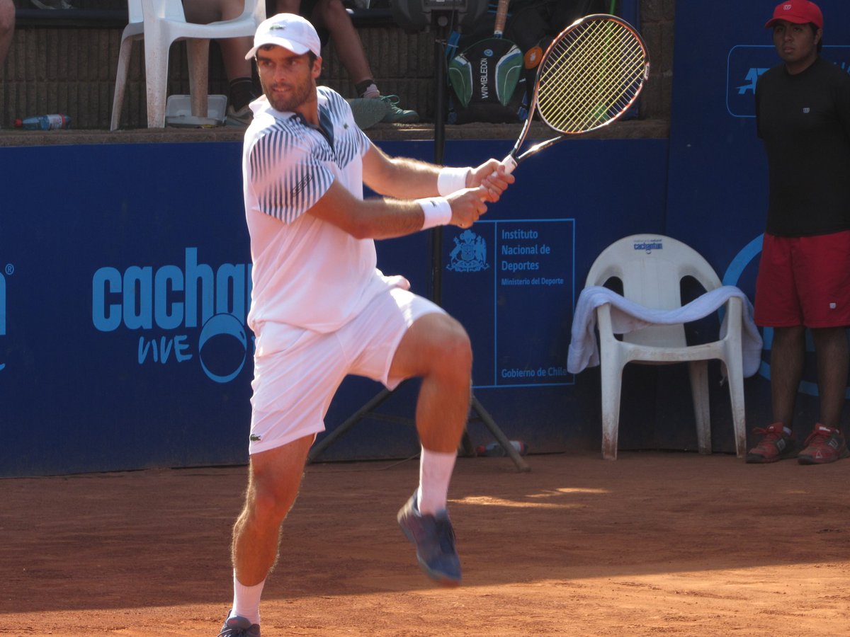 CachantunOpen's tweet photo. El taiwanés Tung Lin-Wu es el segundo finalista del #cachantunopenbykia tras sorprender al español Pablo Andújar por 62 y 63 #felicitaciones #tunglinwu #elchallengerdesantiago #atpchallengertour #15años https://t.co/kfdWDd5JRy