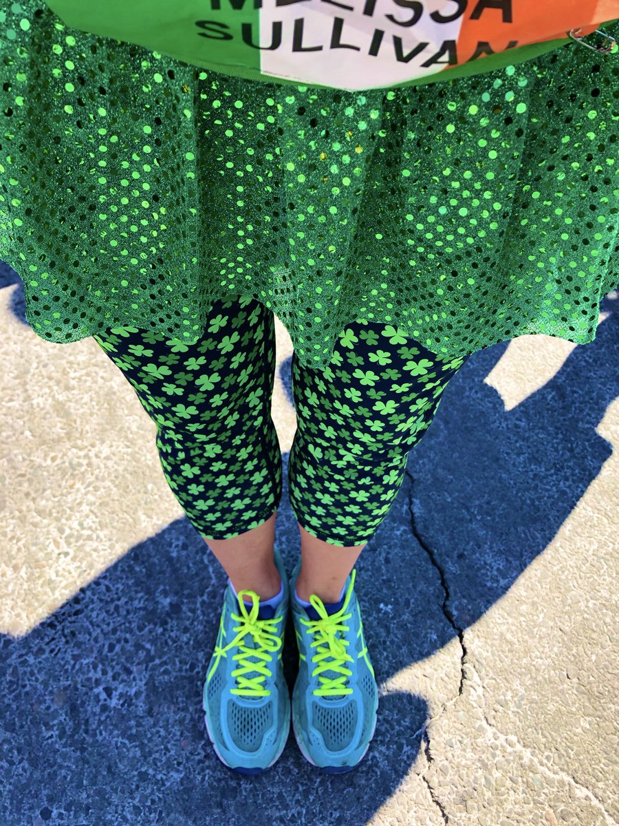 Emjay1028's tweet photo. Beautiful day for the #StPats5k in #Providence! #TourDePatrick #RI #ViewFromMorningRun #EmmyAndMeAndNinePointThree #StPatricksDay #TeamSparkle https://t.co/IfQEsAibrV