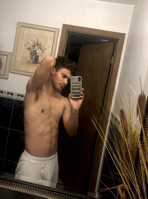 Watch Luis Alonso 🇲🇽🤙🏼's leaked NSFW photo on TwXstars