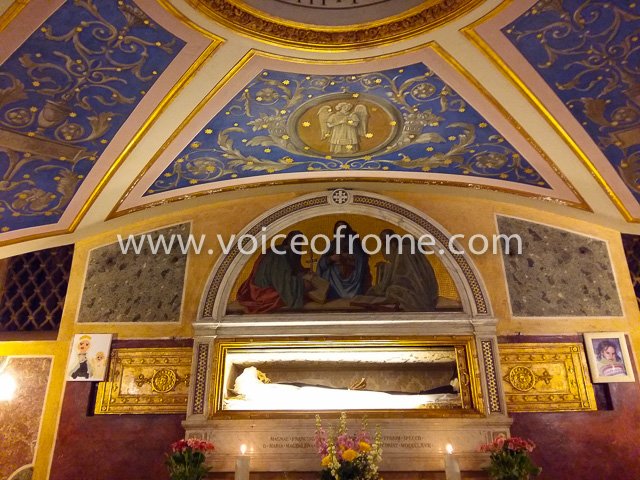 Voiceofrome's tweet photo. https://t.co/sDU3SEjy29
#9marzo #Rome #SantaFrancescaRomana https://t.co/Xdr0hPfm6R