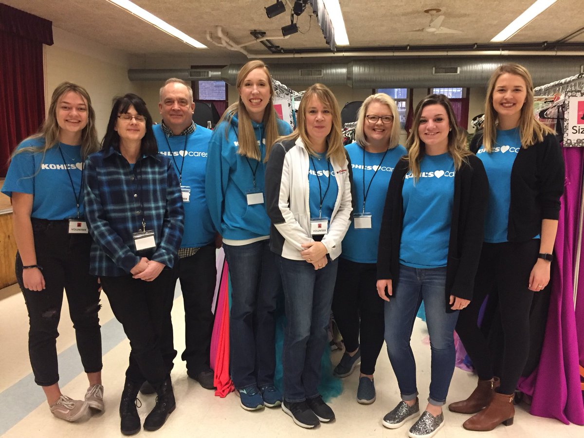 LoriEiserman's tweet photo. The #Kohlscares team @thegiftedgown prom event-  ready to help put together fabulous prom looks!  #efc5 #GiveBack #kohlsvolunteers #LifeAtKohls #Indianapolis https://t.co/ULJ9UIdOzg