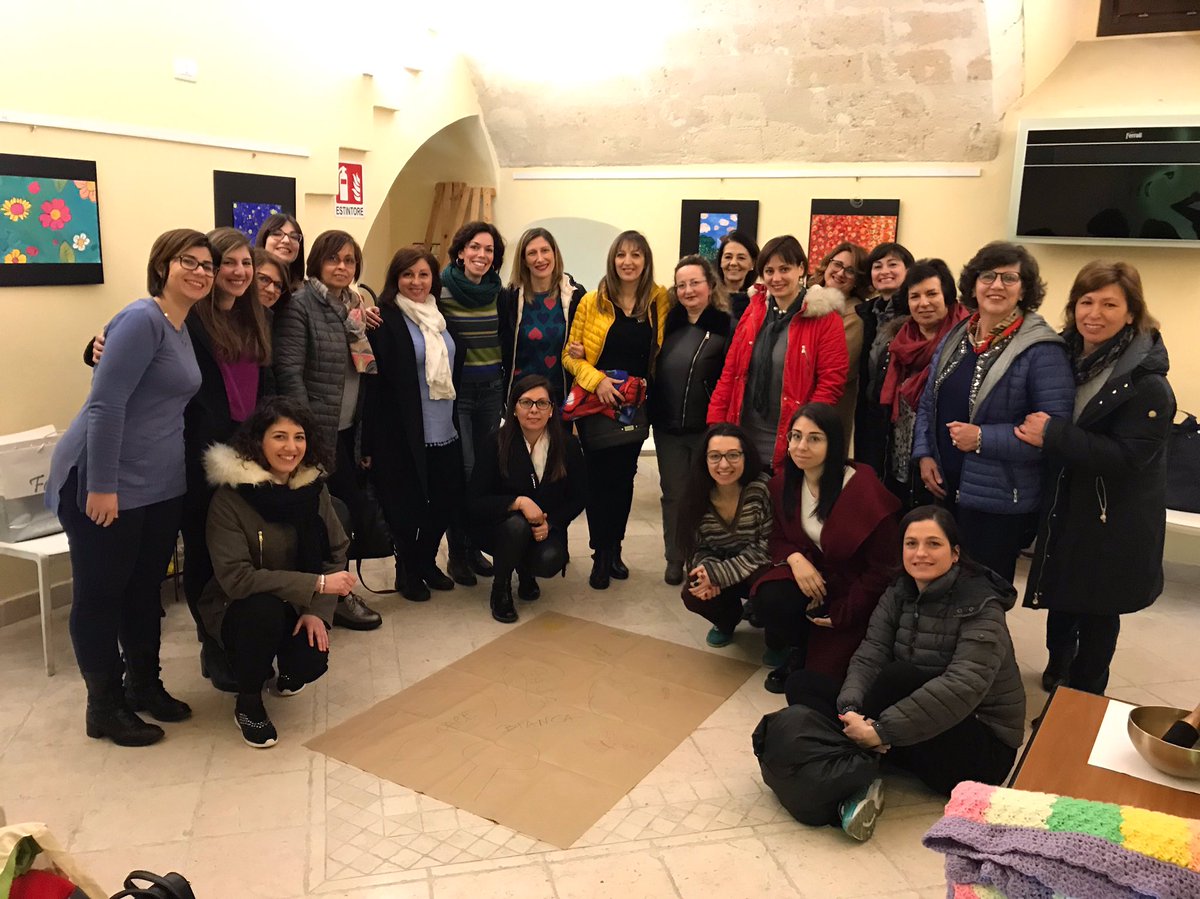 ProLocoGrottagl's tweet photo. Seduta di rilassamento al femminile a cura #doctor Rossella Piergianni #relaxing #female #happy #meeting #9marzo https://t.co/kq4tzsTjdY