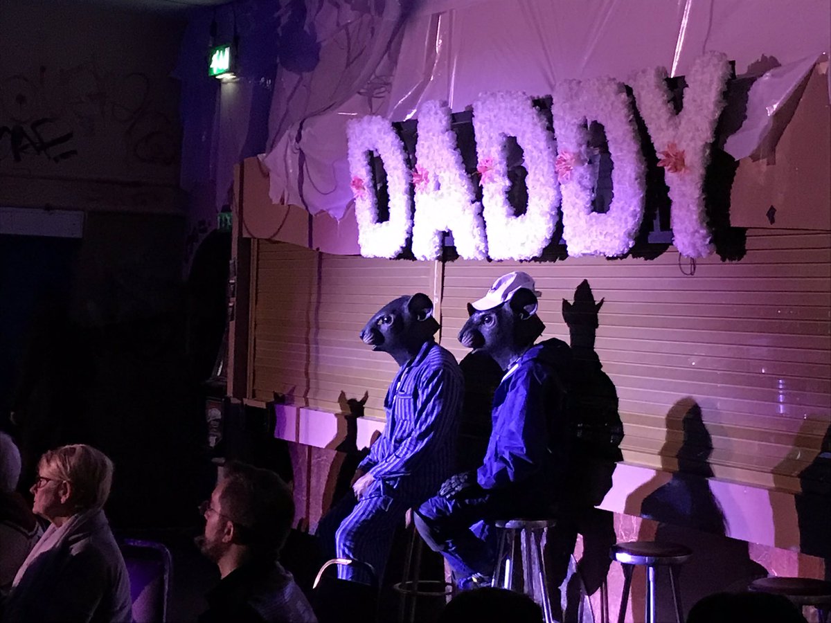 DianeKemp1's tweet image. Just two large mice, one in a hat. Nothing to see here folks! #LadyMacbethMtsensk
@BirminghamOpera