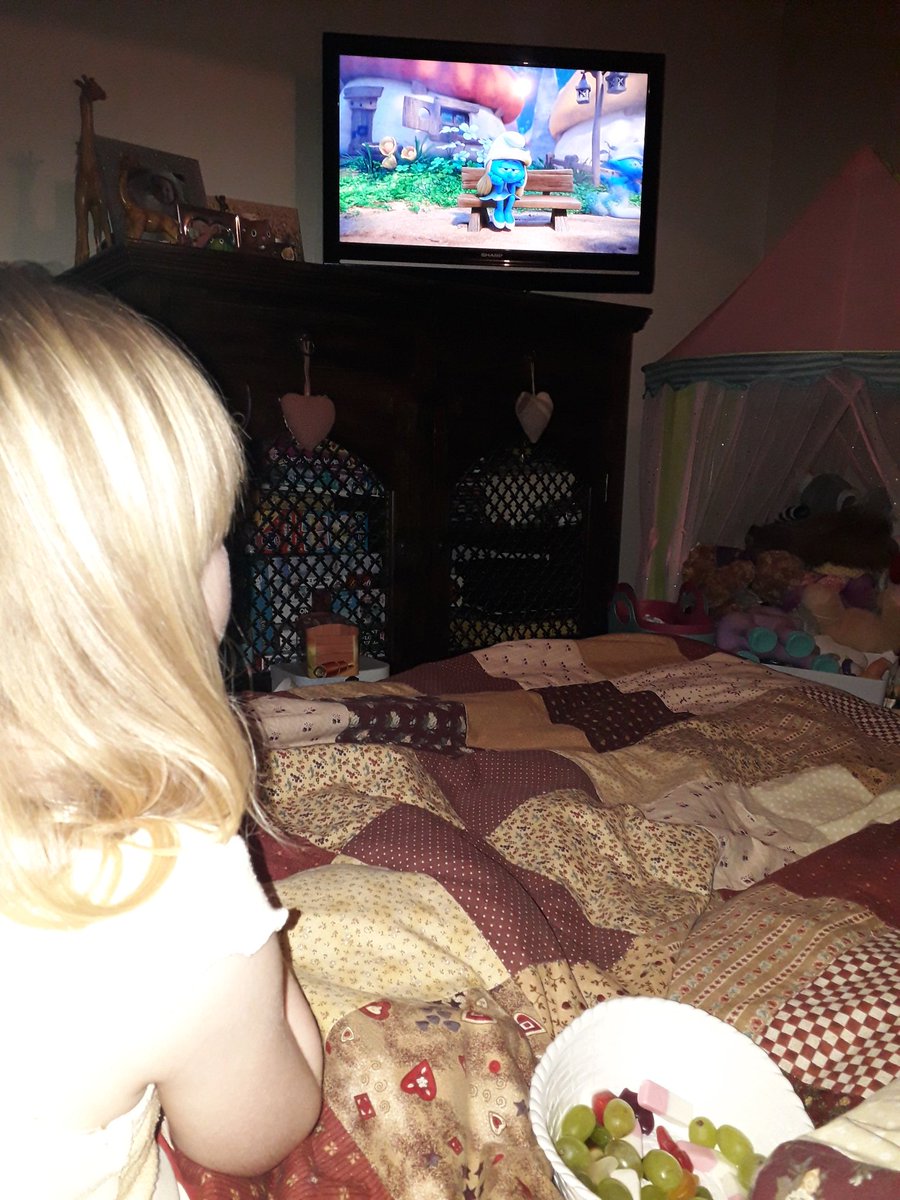 Girls Film Night complete with sweet bowl in our made up bed on the floor of sofa cushions for the night  😂😂
#dadsaway   #funwithmygirl