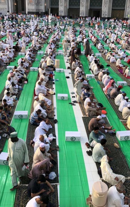 ٢ رجب ١٤٤٠هـ :
اللَّهُمَّ بلِّغنا رمضَان بلاغَ راحةٍ و طمأنينةٍ و حياةٍ كريمة .. اللَّهُمَّ بلِّغنا إيَّاهُ و نحنُ في أفضلِ و أحسنِ حال ❤️.