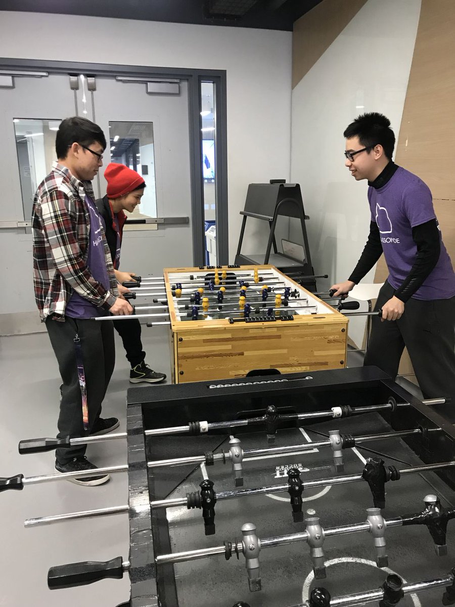 Having fun and taking a break at <a href="/hacklassonde/">Hack Lassonde</a> #hacklassonde