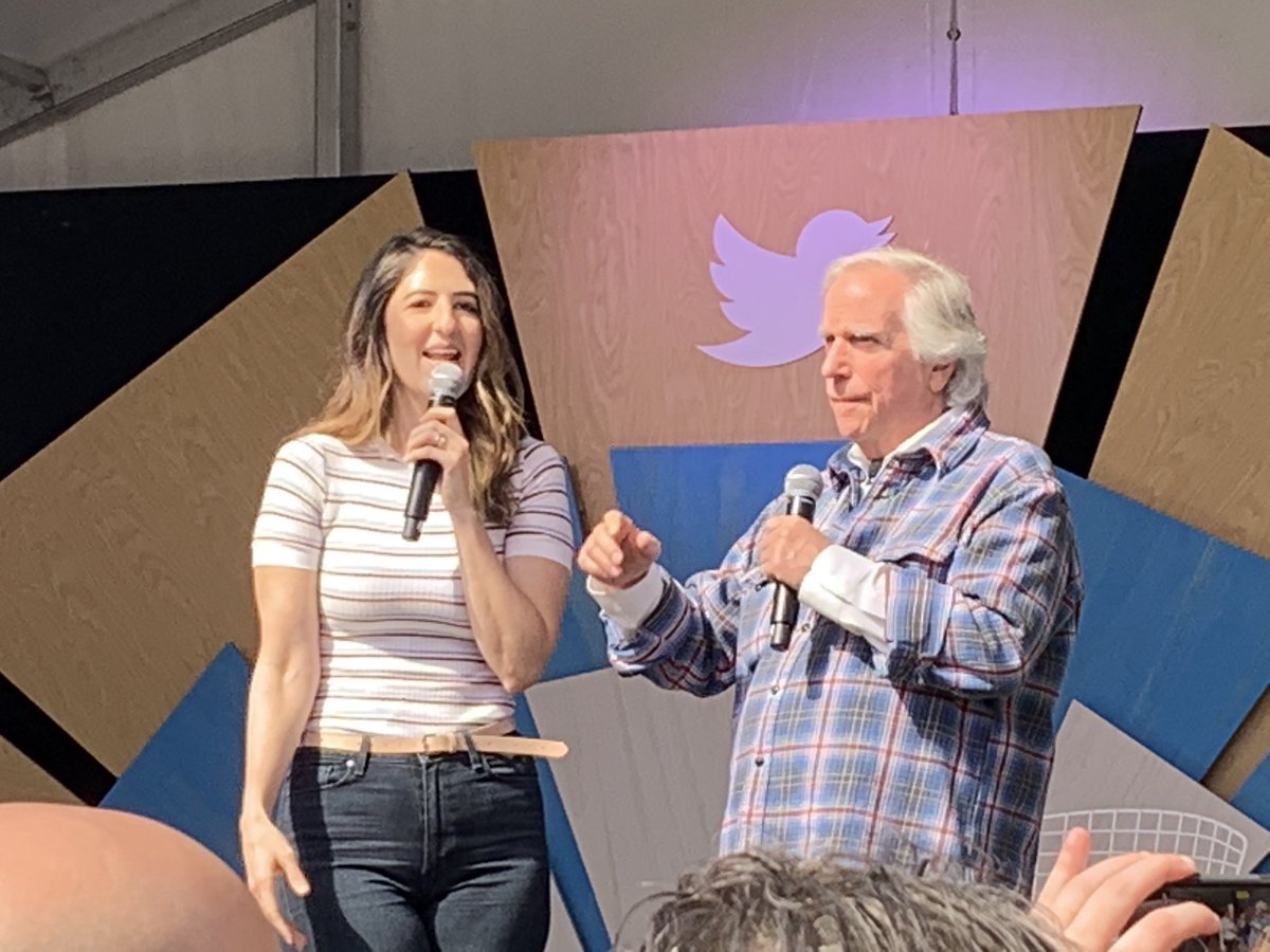 RaquelStecher's tweet photo. #TwitterImprov with @hwinkler4real and @DarcyCarden #SXSW #QuelleGoestoSXSW https://t.co/ZxbAuo0nRG