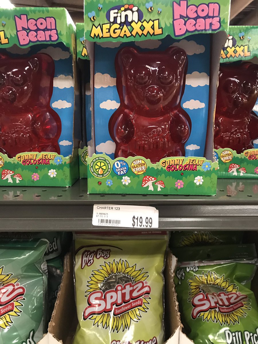 jaylclendenin's tweet image. And who can live without the long-reach silicone #backbrush or a $20 #glutenfree MEGA XXL neon #gummybear or #nuts galore or, all our childhood fav coin machines w tattoos, gumballs and erasers! #YoureWelcome