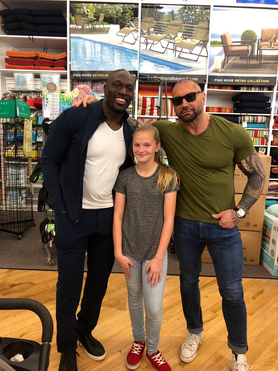 TitusONeilWWE's tweet photo. Today I had the wonderful opportunity to Bless a family with A Shopping Spree at @BedBathBeyond  with My brother @DaveBautista who wanted to #Payitforward to a deserving family. I chose one of our @SlighMiddle Gems Emily to be a recipient for her Birthday and Bc they just moved❤️ https://t.co/dci9nRgPt2